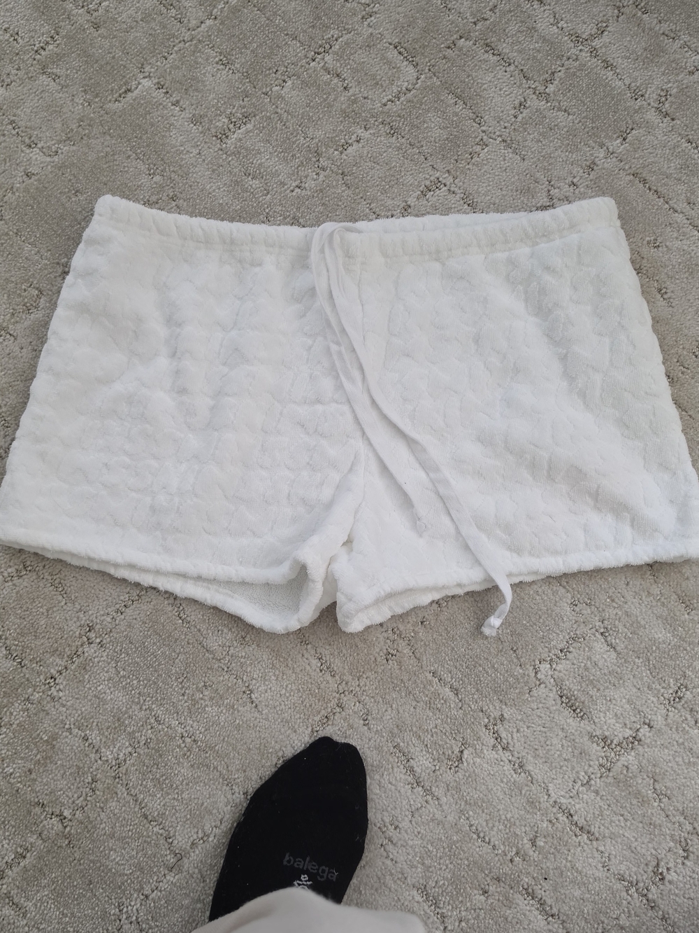 Women’s Skims White Quilted Terry Sleep Shorts